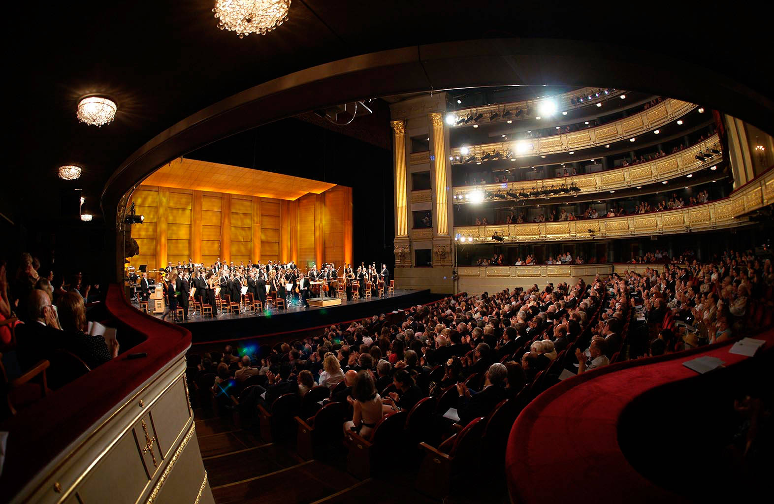 El Teatro real y Naves del Español en Matadero presentan el estreno  absoluto de la ópera 'La Regenta